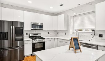 12595 Huntington Trce, Alpharetta, GA 30005