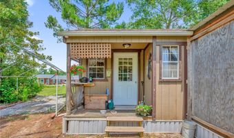 219 E Clinton St, Autryville, NC 28318