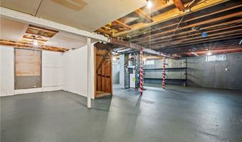 30 Stanley St, Pawtucket, RI 02861