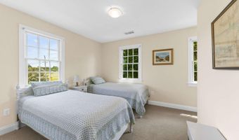 110 Commerce Rd, Barnstable, MA 02630