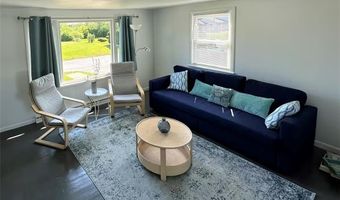 13 Ocean View Dr, Narragansett, RI 02882