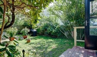 616 Thames St 1, Newport, RI 02840