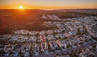 13722 Canyon Loop Trl, San Diego, CA 92130