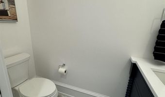 281 7th St, Avalon, NJ 08202