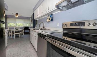 433 CHRISTOPHER Ave 34, Gaithersburg, MD 20879