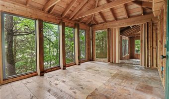 40 Duvall Ln, Bella Vista, AR 72715