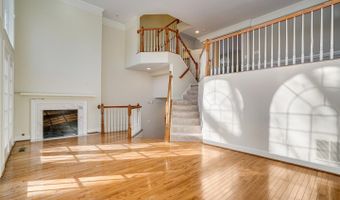 2505 GADSBY Pl, Alexandria, VA 22311