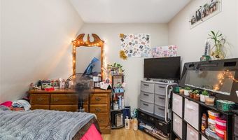 41 Dexter Rock Rd, Lincoln, RI 02865