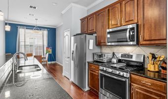 15743 Spectrum Dr 88, Addison, TX 75001