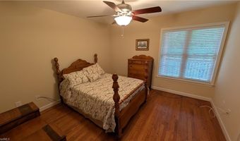 924 Easy St, Asheboro, NC 27205