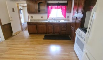 616 32nd St, Allegan, MI 49010