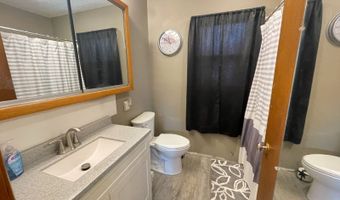 514 S Park St, Bassett, NE 68714