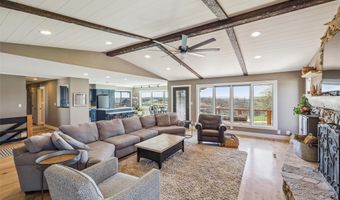 33065 W Trail Ridge Cir, Adel, IA 50003