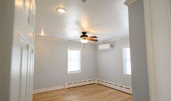 21 Carpenter Ave, Barrington, RI 02806
