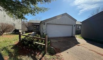 1653 Award Dr, Ballwin, MO 63021