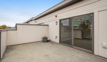 6940 ROCKLEDGE Dr, Bethesda, MD 20817