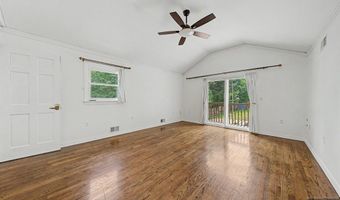 92 Blauvelt Ave, Bergenfield, NJ 07621