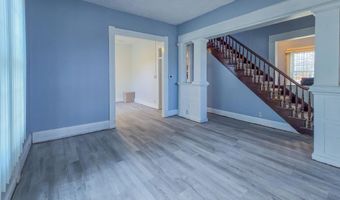 825 N 7th St, Arkansas City, KS 67005