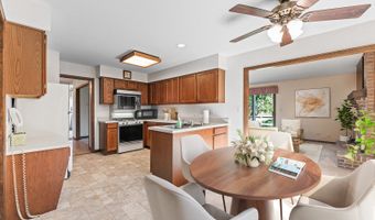 90 N Prairie Dr, Addison, IL 60101