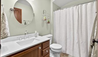 1936 N REXFORD St, Appleton, WI 54914