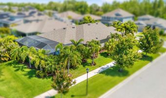 7702 PARADISO Dr, Apollo Beach, FL 33572