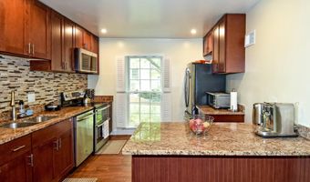 5153 WESTBARD Ave 15, Bethesda, MD 20816