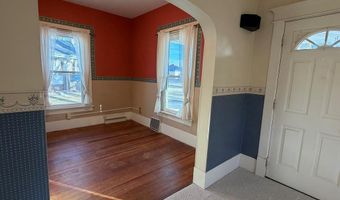 709 N St, Aurora, NE 68818