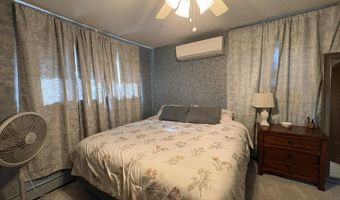 205 Washington Ave W, Albia, IA 52531