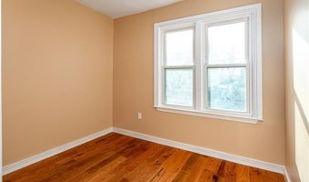 137 Deacon St, Bridgeport, CT 06607