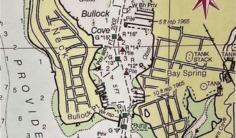 4 Spinnaker Dr, East Providence, RI 02915