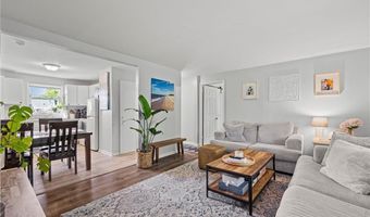 70 Carroll Ave 303, Newport, RI 02840