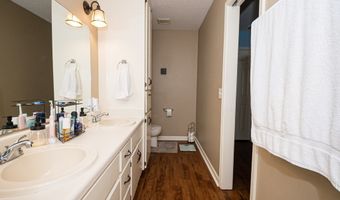 102 Pinehurst Dr, Ashford, AL 36312