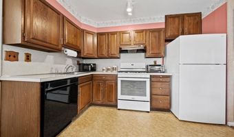 29 E MAPLE Ave, Bellmawr, NJ 08031