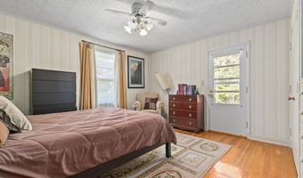 32 GARDEN Ct, Appleton, WI 54915