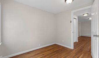 400 Schooner Ave, Jamestown, RI 02835