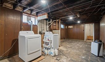 10 Denver Ave, Cranston, RI 02905