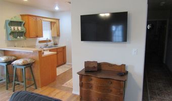 406 5 W Richardson Ave, Artesia, NM 88210