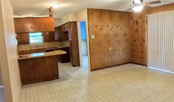 257 N 9th St, Aransas Pass, TX 78336