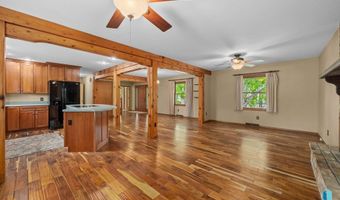 538 17th Ave S, Brookings, SD 57006