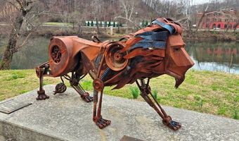 342 S. Monroe St, Alderson, WV 24910