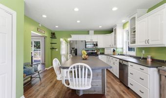 765 E Main St, Anoka, MN 55303