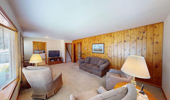 176 Powers Ave N, Alden, MN 56009