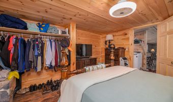 57 Barnett Way, Belgrade, ME 04917