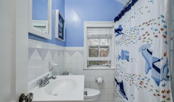 6007 WELBORN Dr, Bethesda, MD 20816