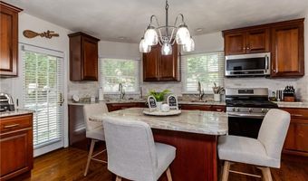 30 Warren Ave, Johnston, RI 02919