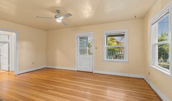 574 E Main St, Ashland, OR 97520
