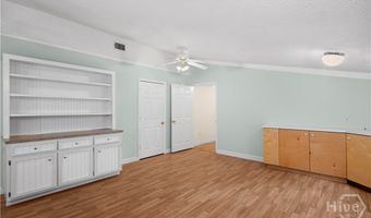 157 Ole Oak Rd, Allenhurst, GA 31301