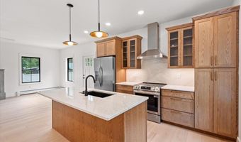 41 Champ Ln, Bolton, VT 05676