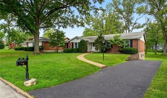 177 Wildwood Pkwy, Ballwin, MO 63011