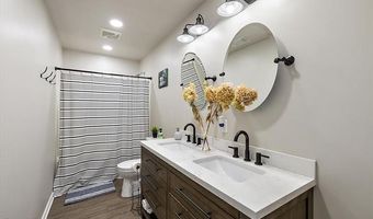 18918 Denali Cir, Northville, MI 48168